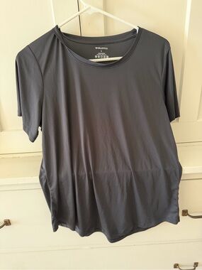 Women's Short Sleeve Workout Top - Black